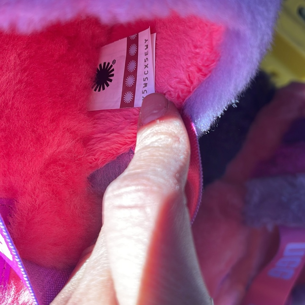 Ugg K Fluff Slides - image 6